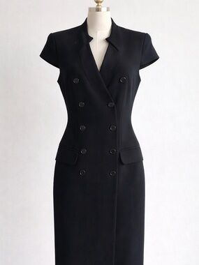 Alexander, McQueen‘s sleeveless double breasted tuxedo dress EUC